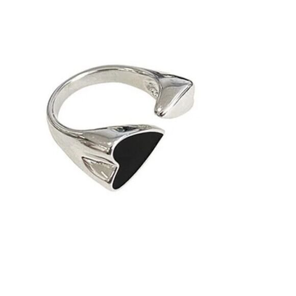 Dark Hearts Silver Tone Black Enamel Heart Punk Emo Goth Adjustable Ring NWOT - Picture 13 of 15
